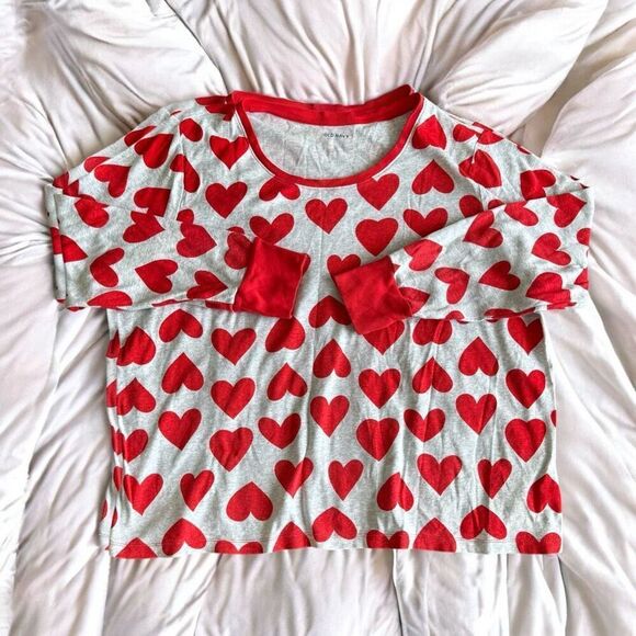 Old Navy Valentines Day Heart Print Pajama Shirt - Picture 1 of 5